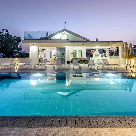 Vilă Tzialli Ayia Napa